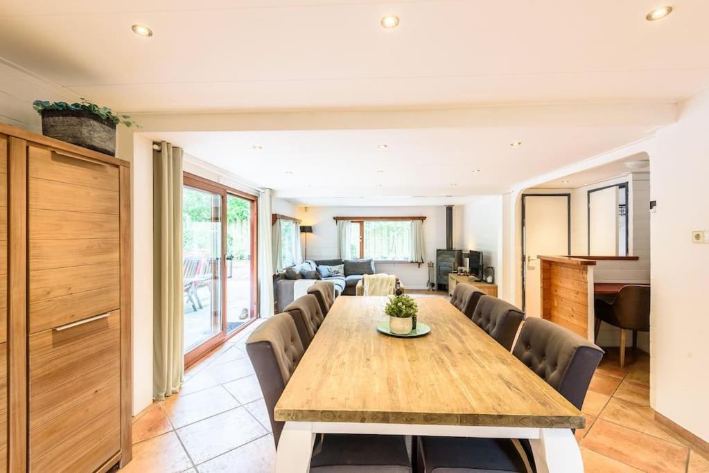 Spacious Wooden Cottage With Infra-Red Sauna At Veluwe Putten Luaran gambar